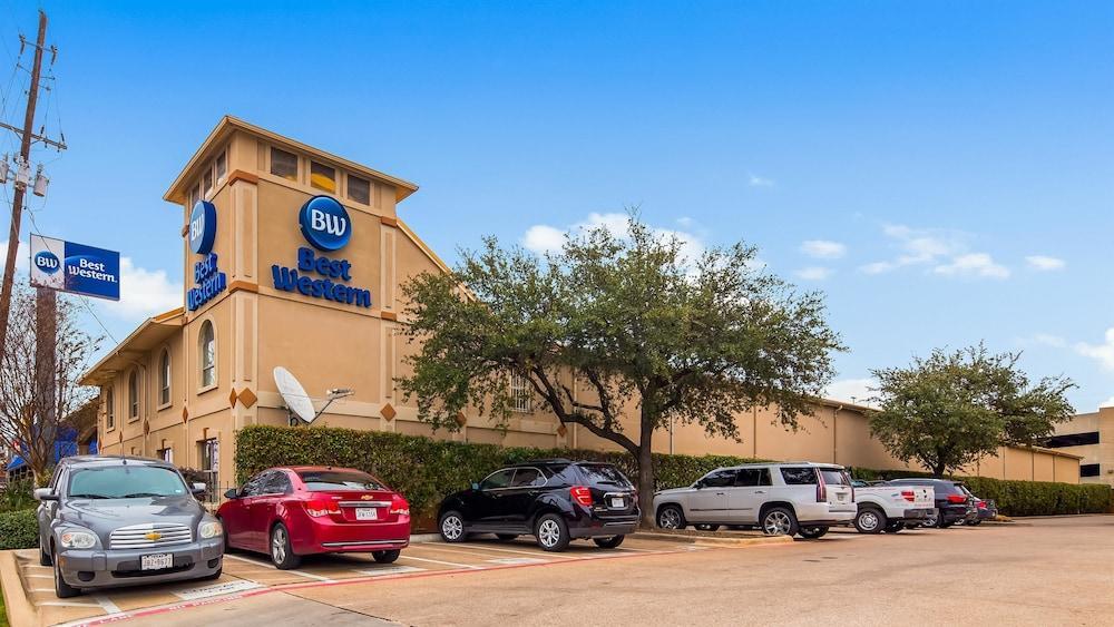Quality Inn & Suites Dallas-Cityplace Exterior photo